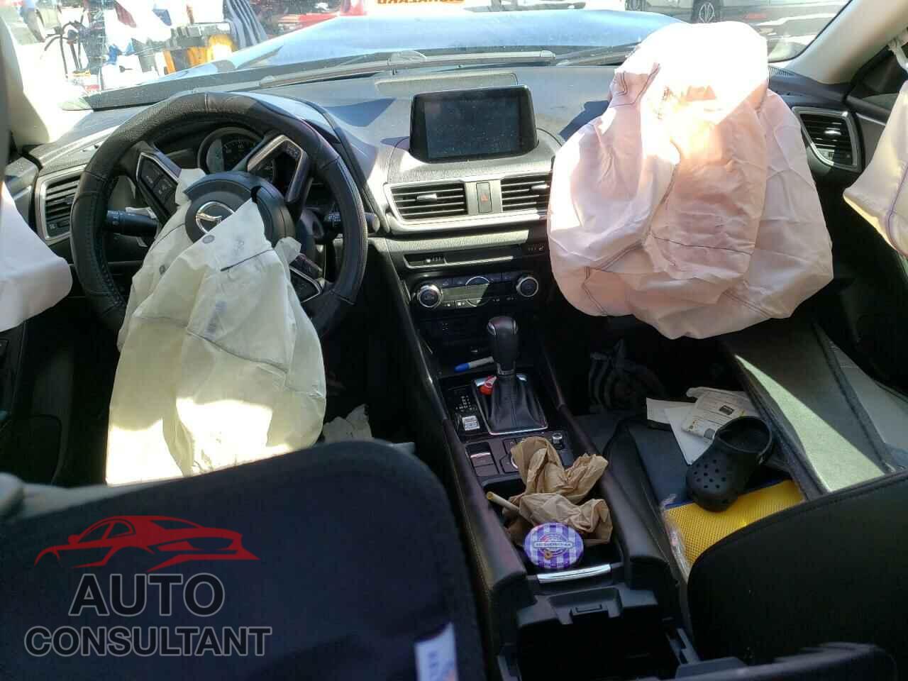 MAZDA 3 2017 - 3MZBN1V79HM123114