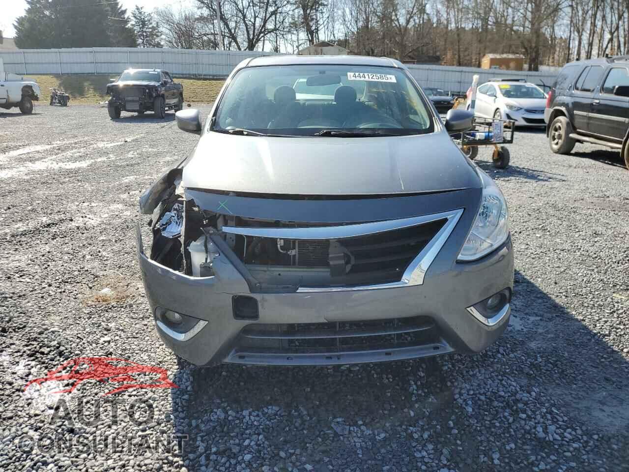 NISSAN VERSA 2017 - 3N1CN7AP3HL894189