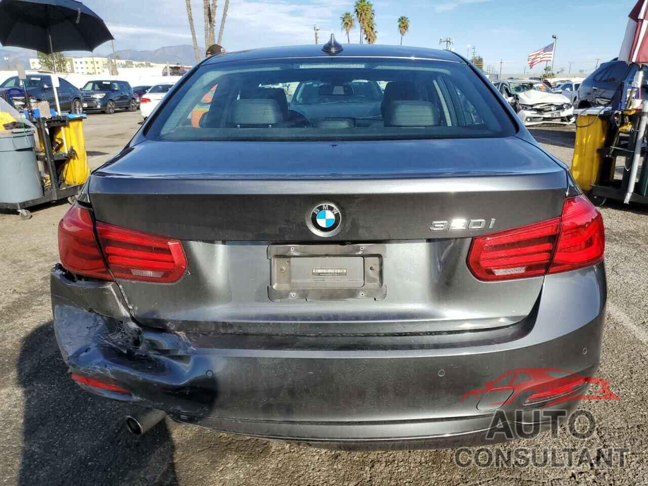 BMW 3 SERIES 2016 - WBA8E1G55GNT37074