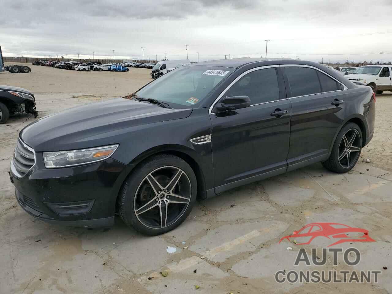 FORD TAURUS 2013 - 1FAHP2H80DG182189