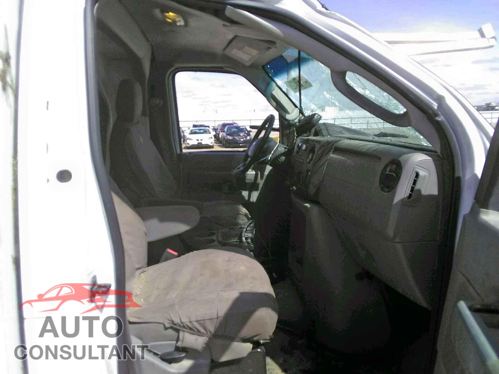 FORD ECONOLINE 2019 - 1FDWE3F60KDC24854