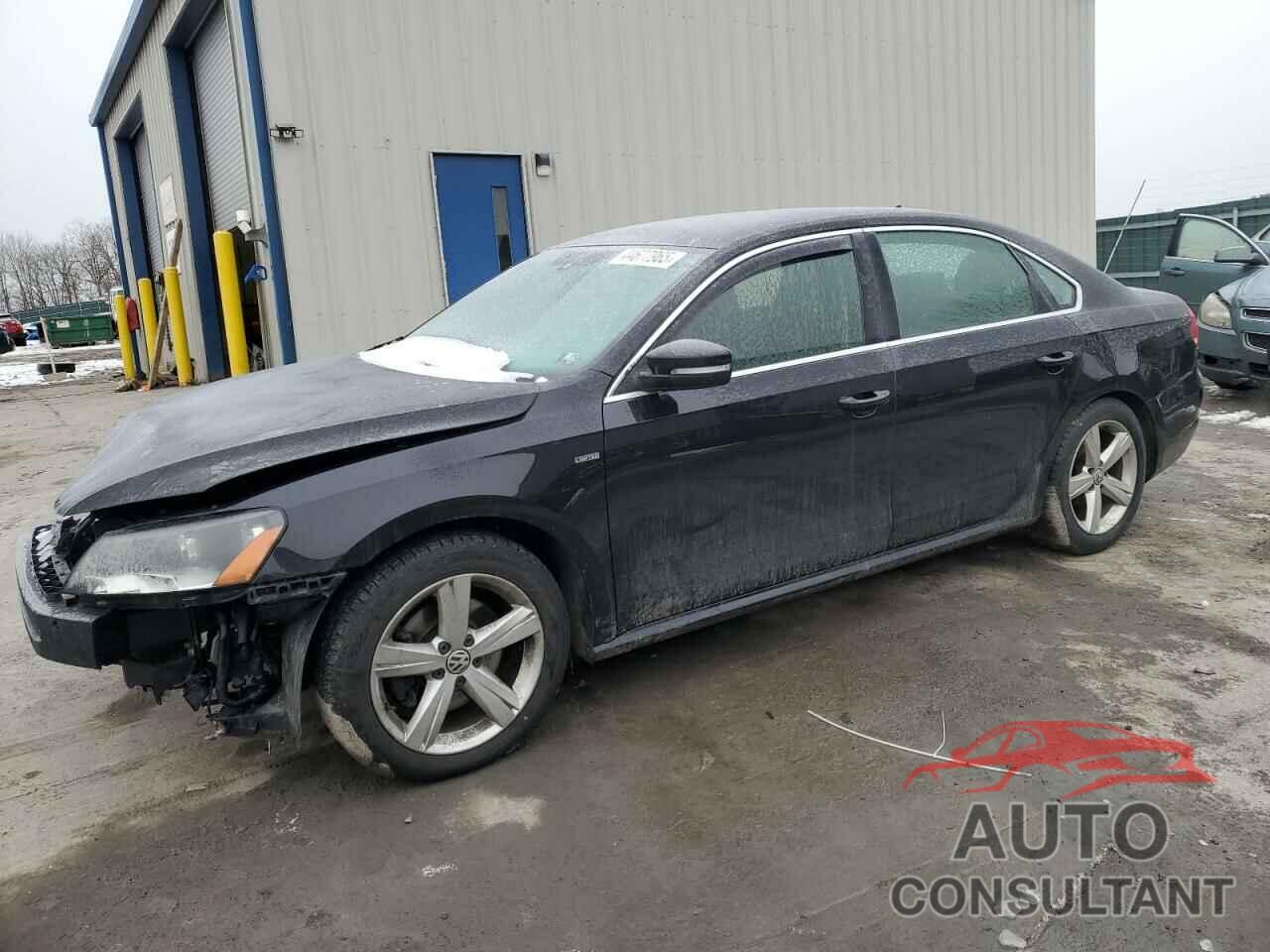 VOLKSWAGEN PASSAT 2015 - 1VWAT7A38FC111803