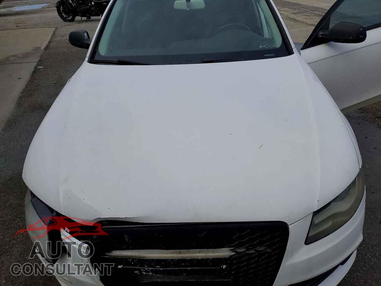 AUDI A4 2010 - WAUDFAFL6AN005132