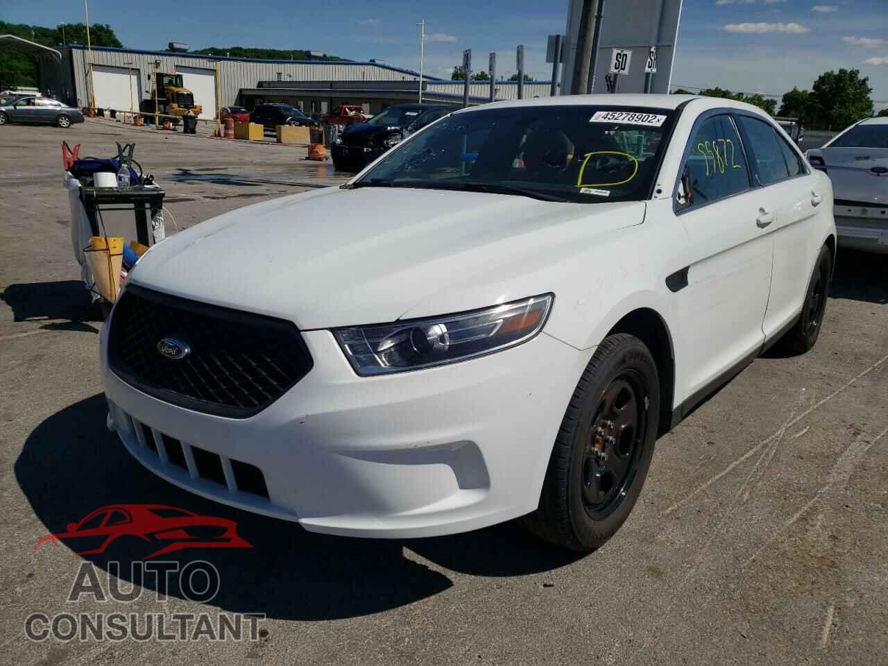FORD TAURUS 2018 - 1FAHP2L87JG143635
