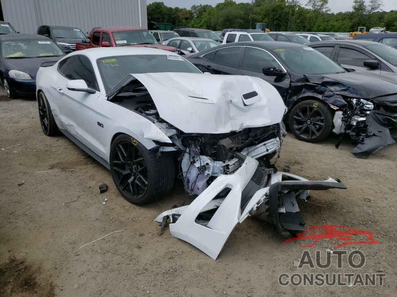 FORD MUSTANG 2018 - 1FA6P8CF3J5105761
