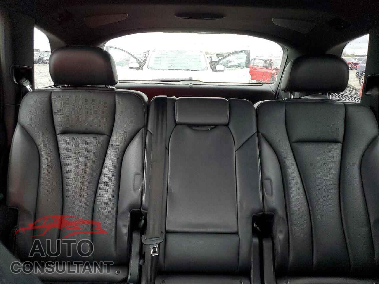 AUDI Q7 2017 - WA1VAAF74HD019744
