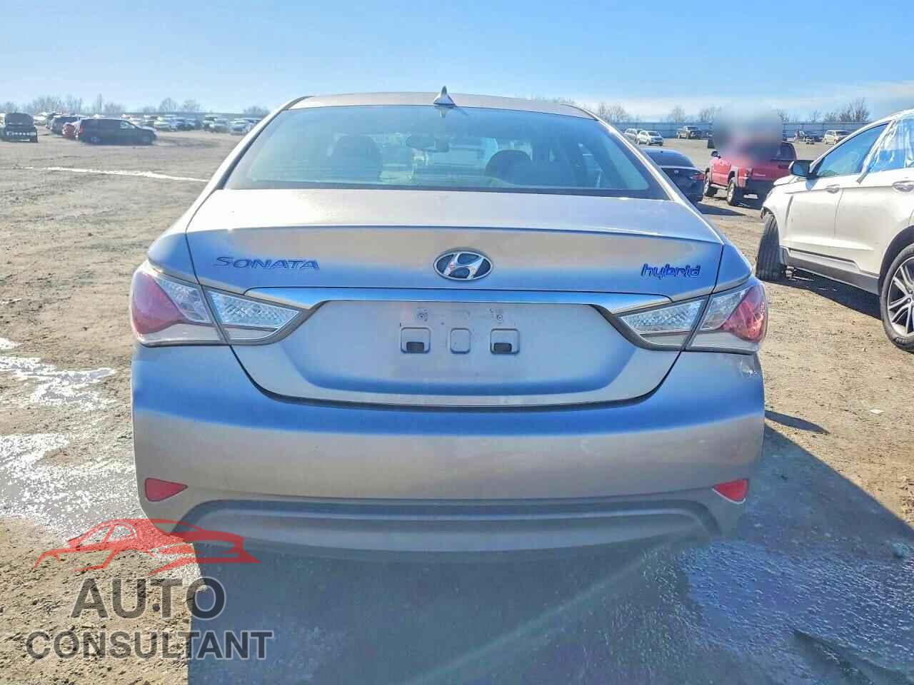 HYUNDAI SONATA 2012 - KMHEC4A44CA042767
