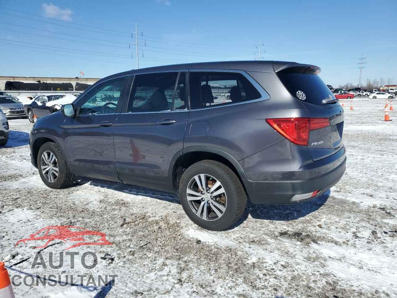 HONDA PILOT 2017 - 5FNYF6H57HB021218
