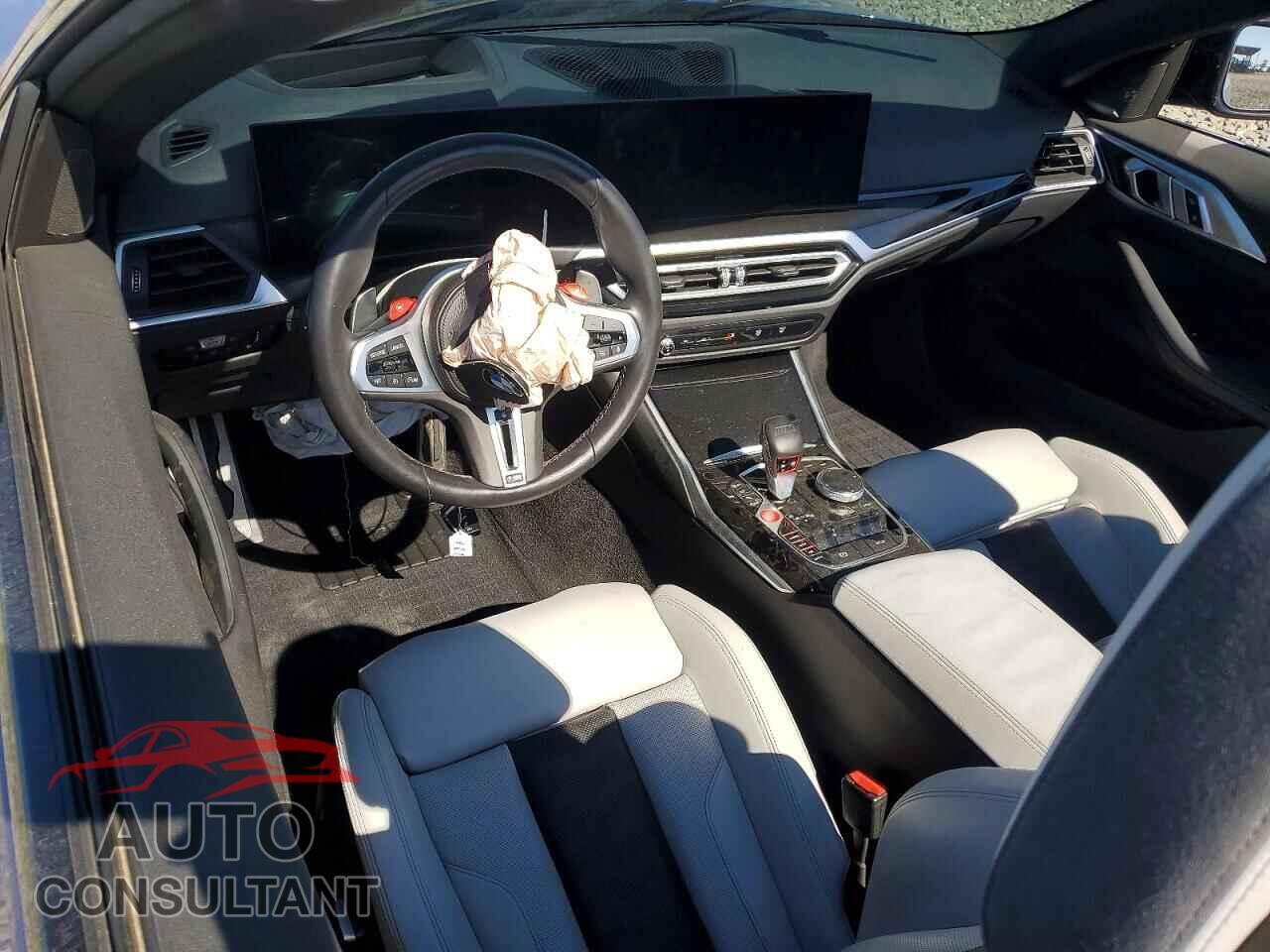 BMW M4 2024 - WBS33BA03RCP67604