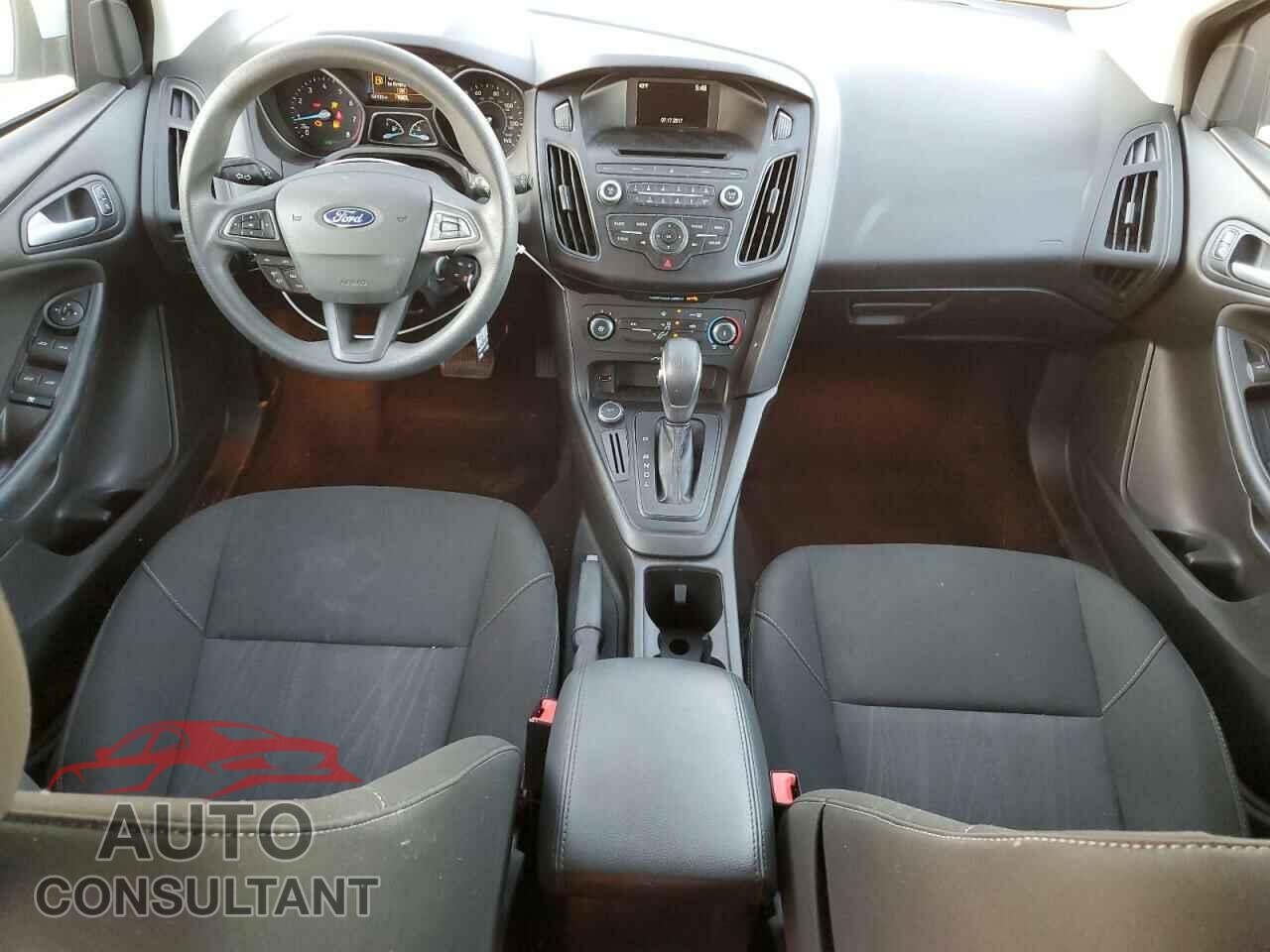 FORD FOCUS 2017 - 1FADP3K26HL281671
