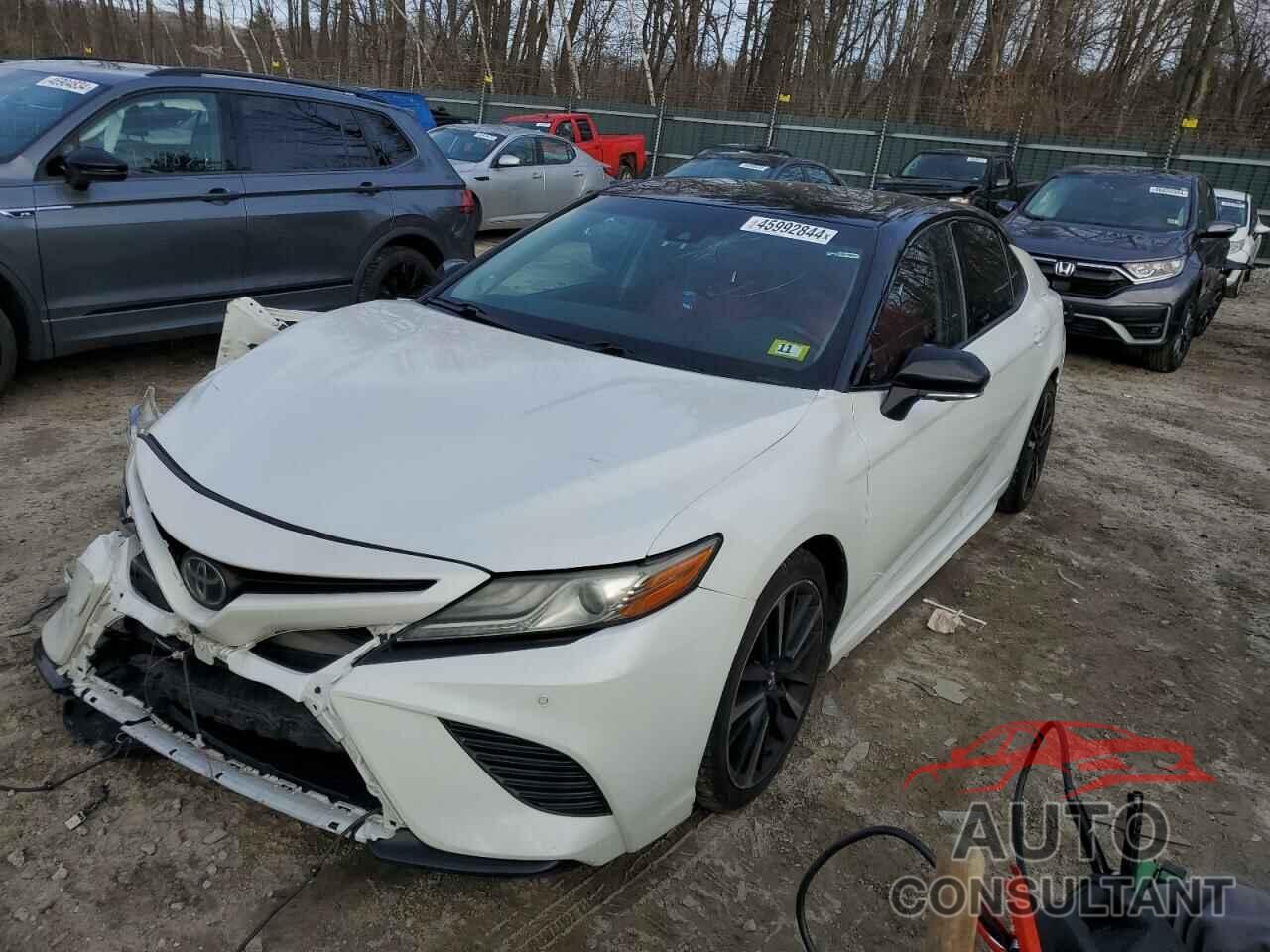TOYOTA CAMRY 2018 - 4T1B61HK7JU069924