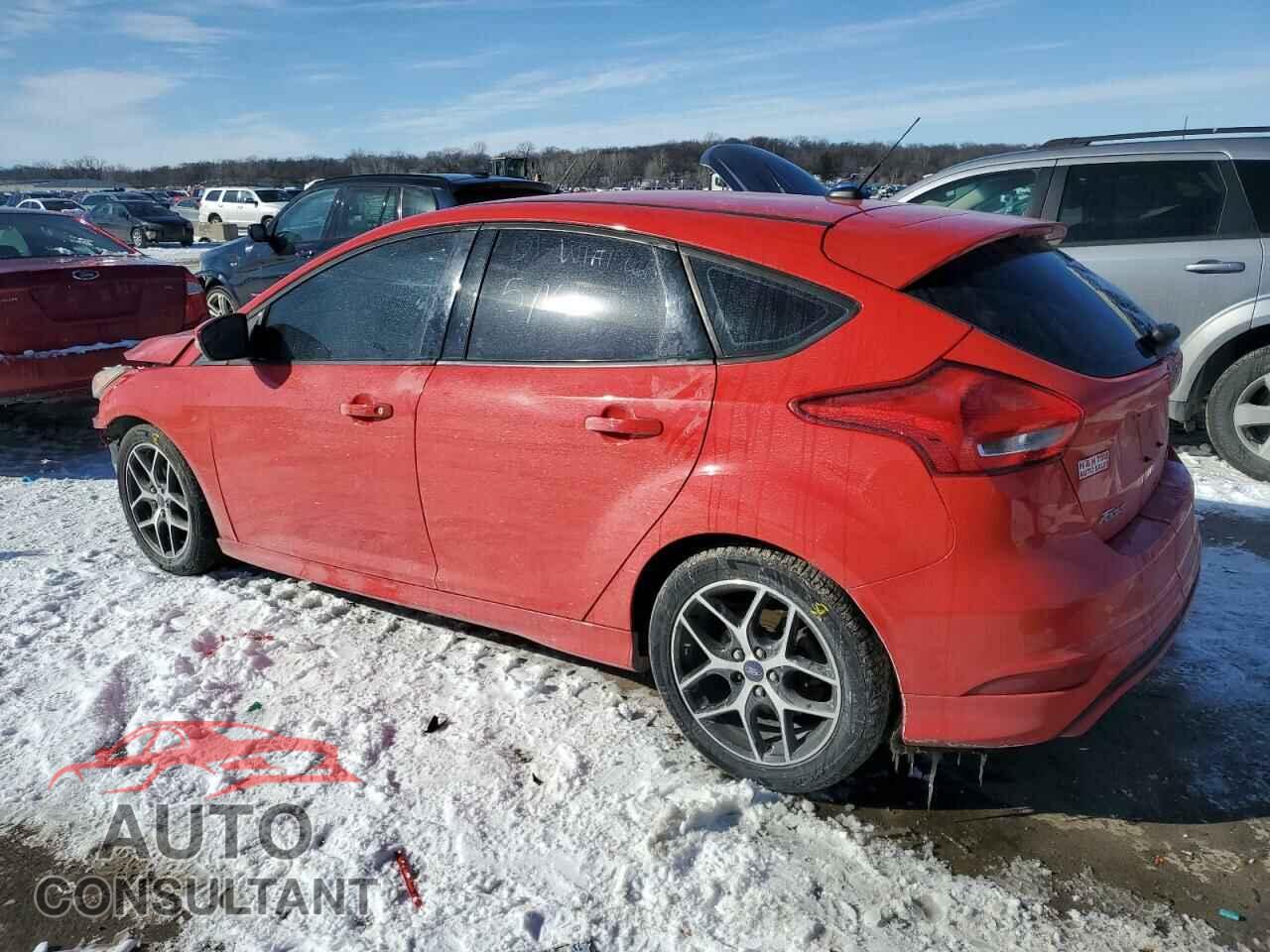 FORD FOCUS 2016 - 1FADP3K2XGL371260