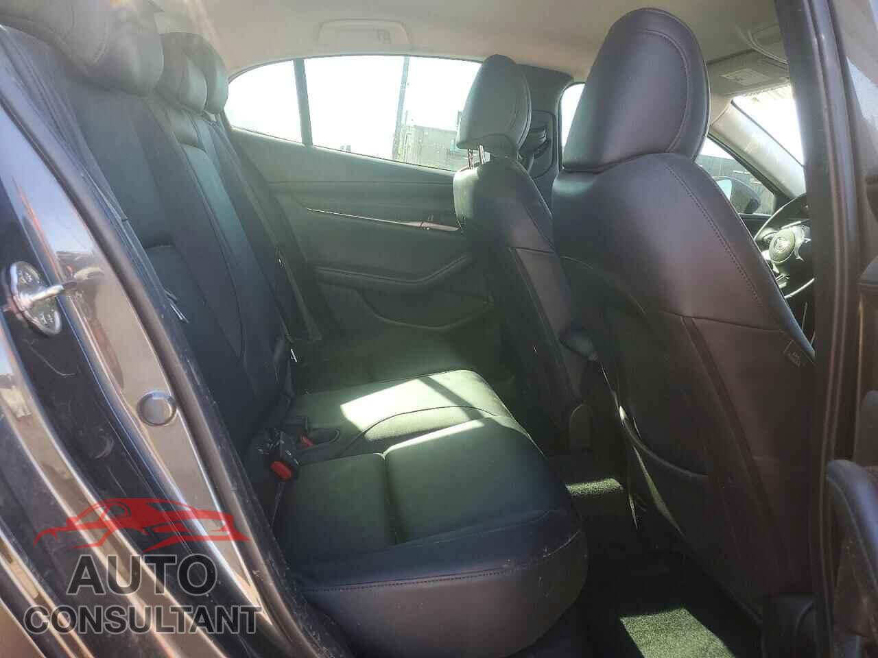 MAZDA MAZDA3 2025 - JM1BPABM2S1779814