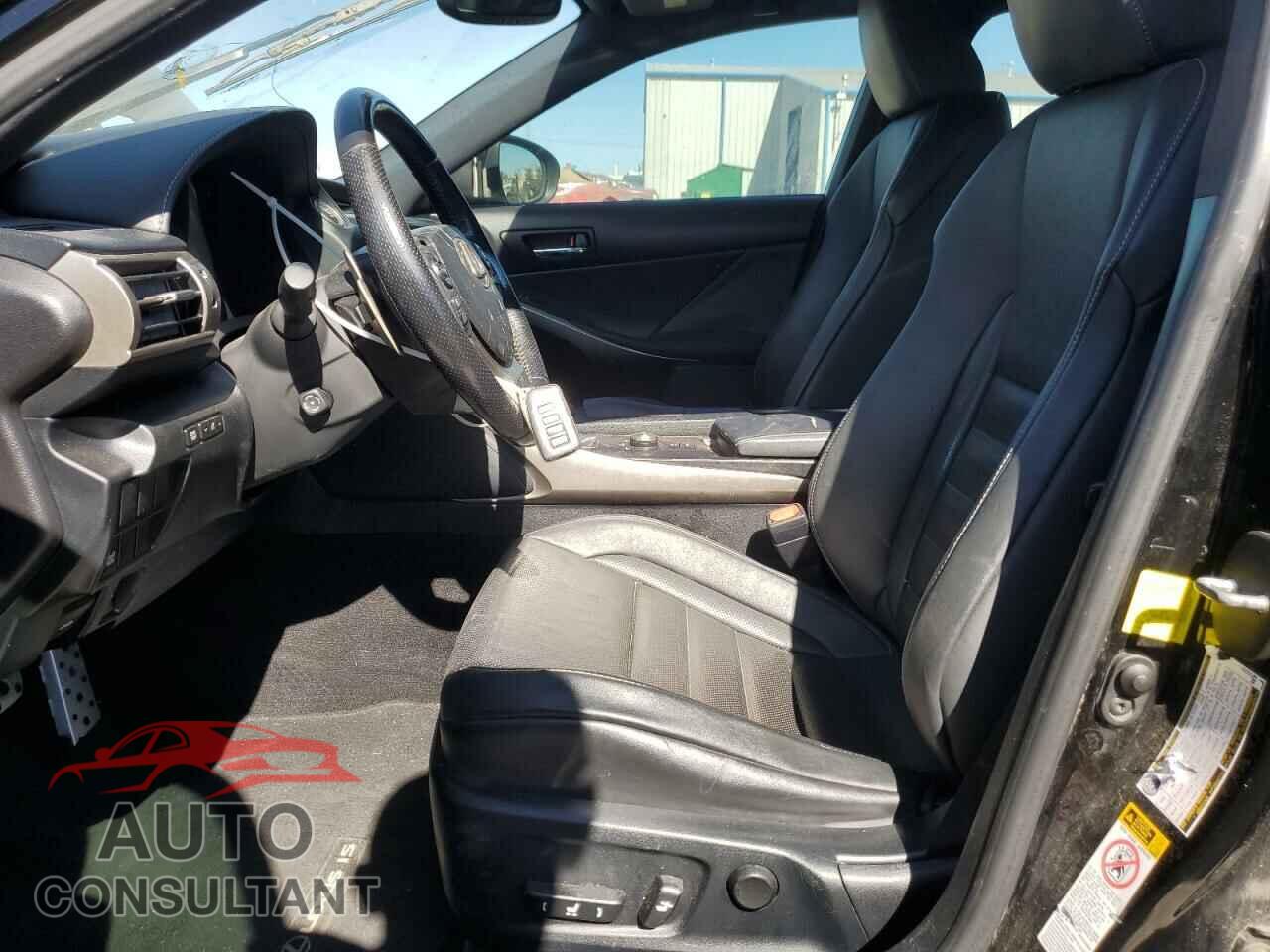 LEXUS IS 2016 - JTHBE1D2XG5024667