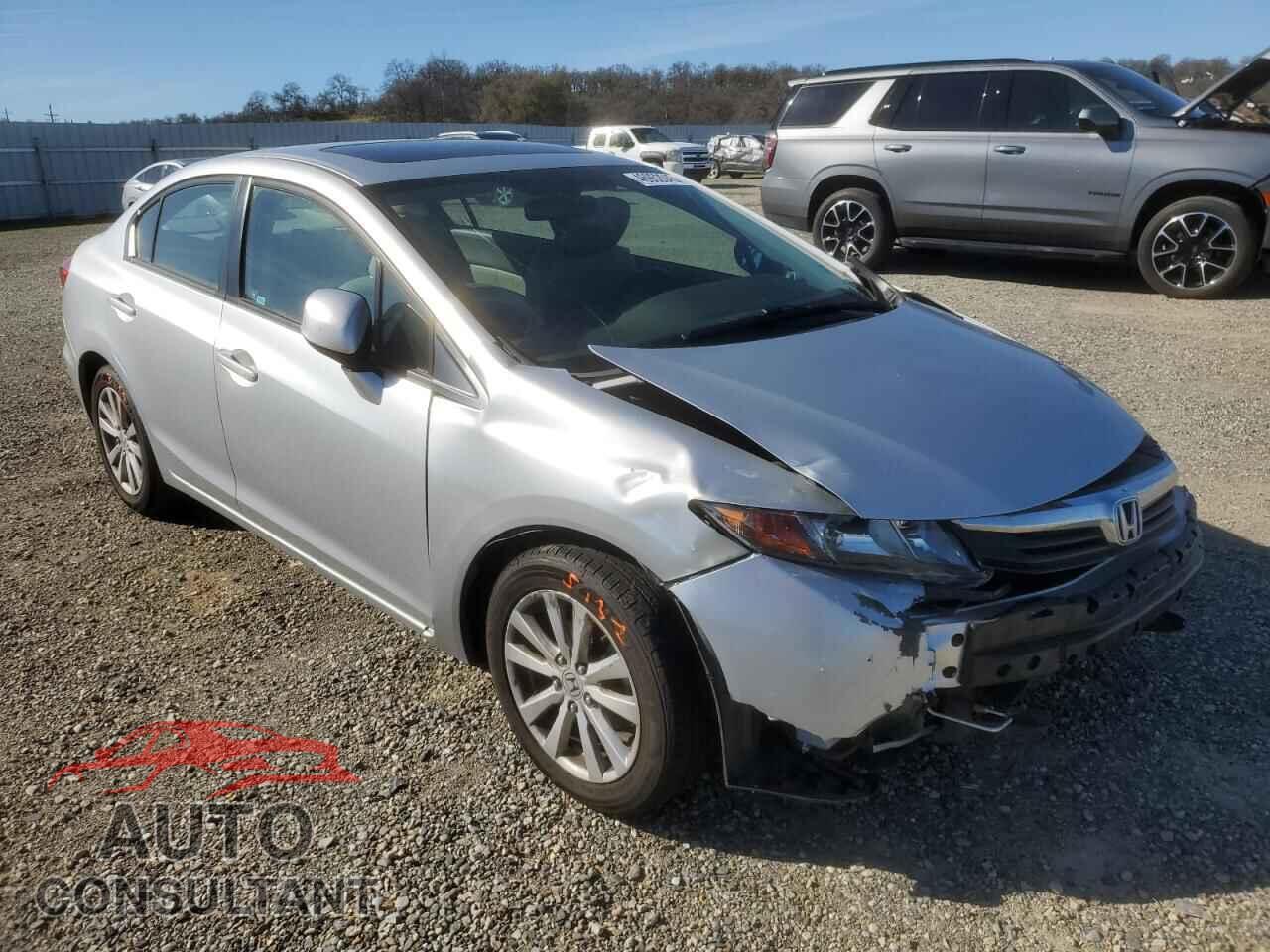 HONDA CIVIC 2012 - 2HGFB2F95CH526549