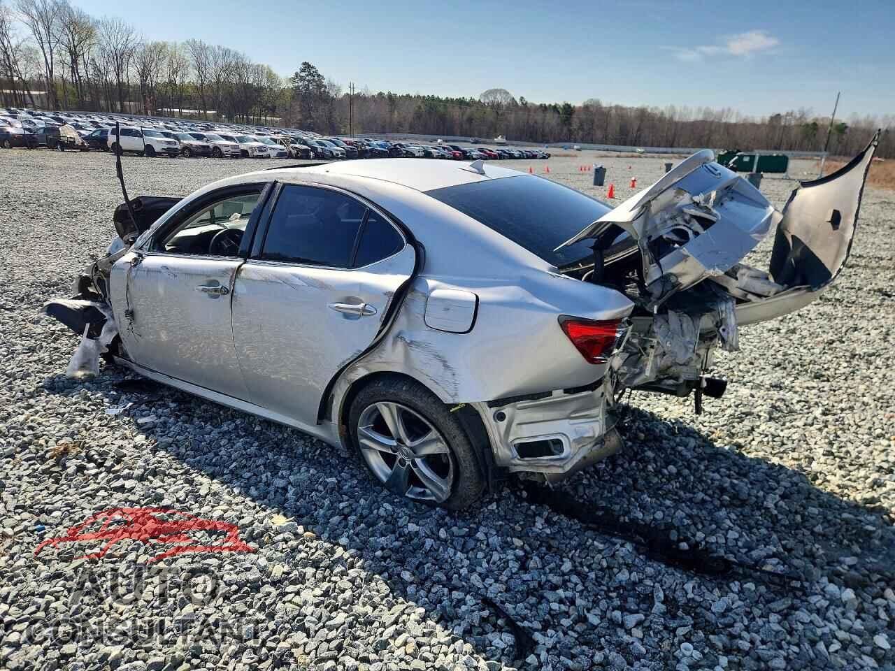 LEXUS IS 2011 - JTHBF5C29B5131871