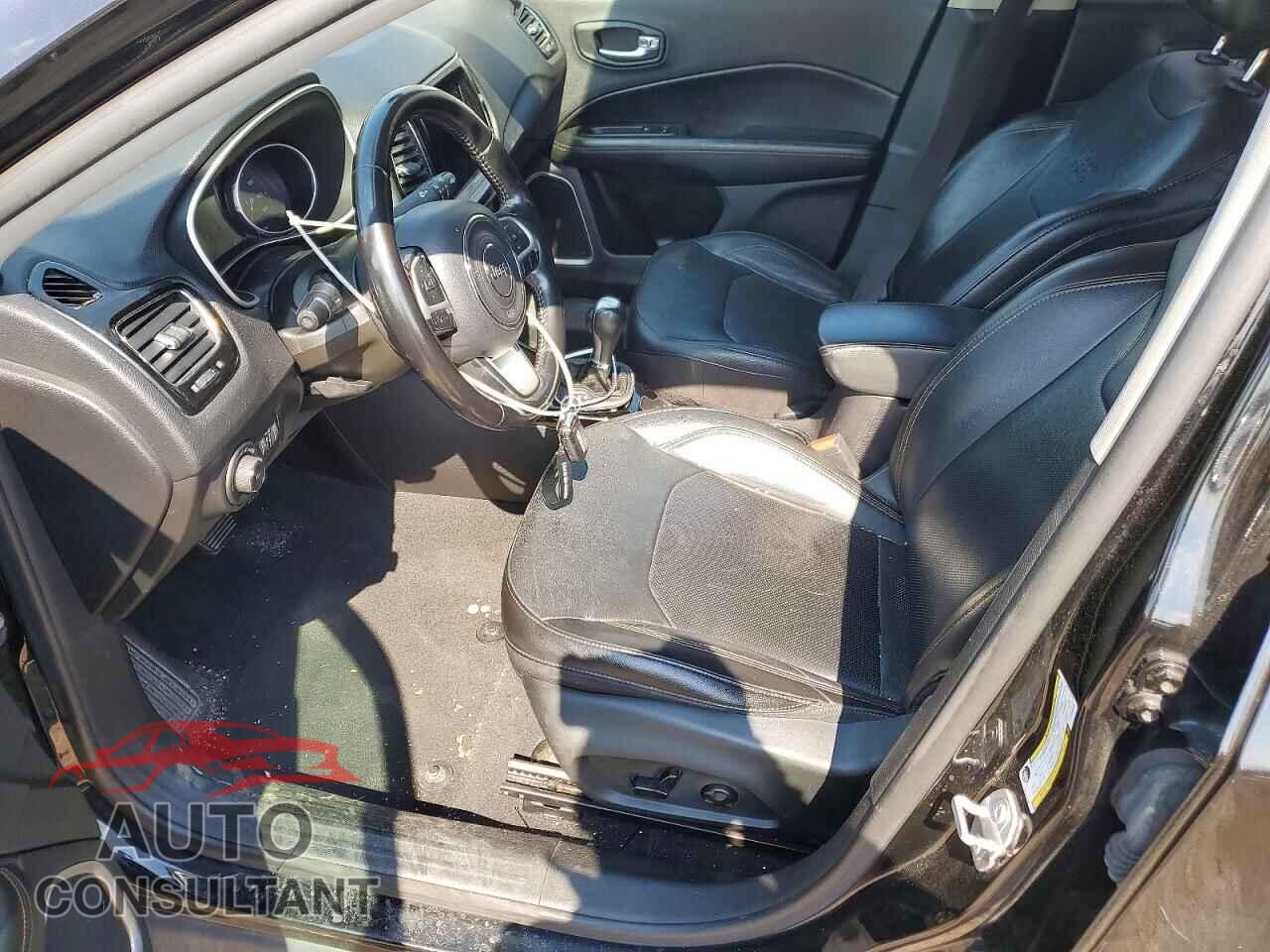 JEEP COMPASS 2020 - 3C4NJCCB4LT200825