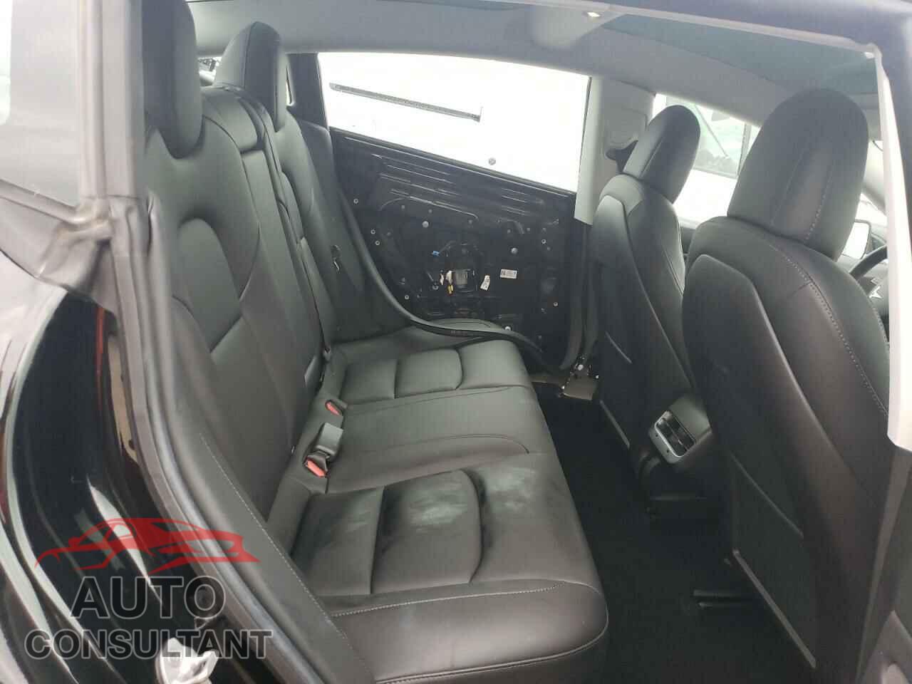 TESLA MODEL 3 2019 - 5YJ3E1EA2KF304781