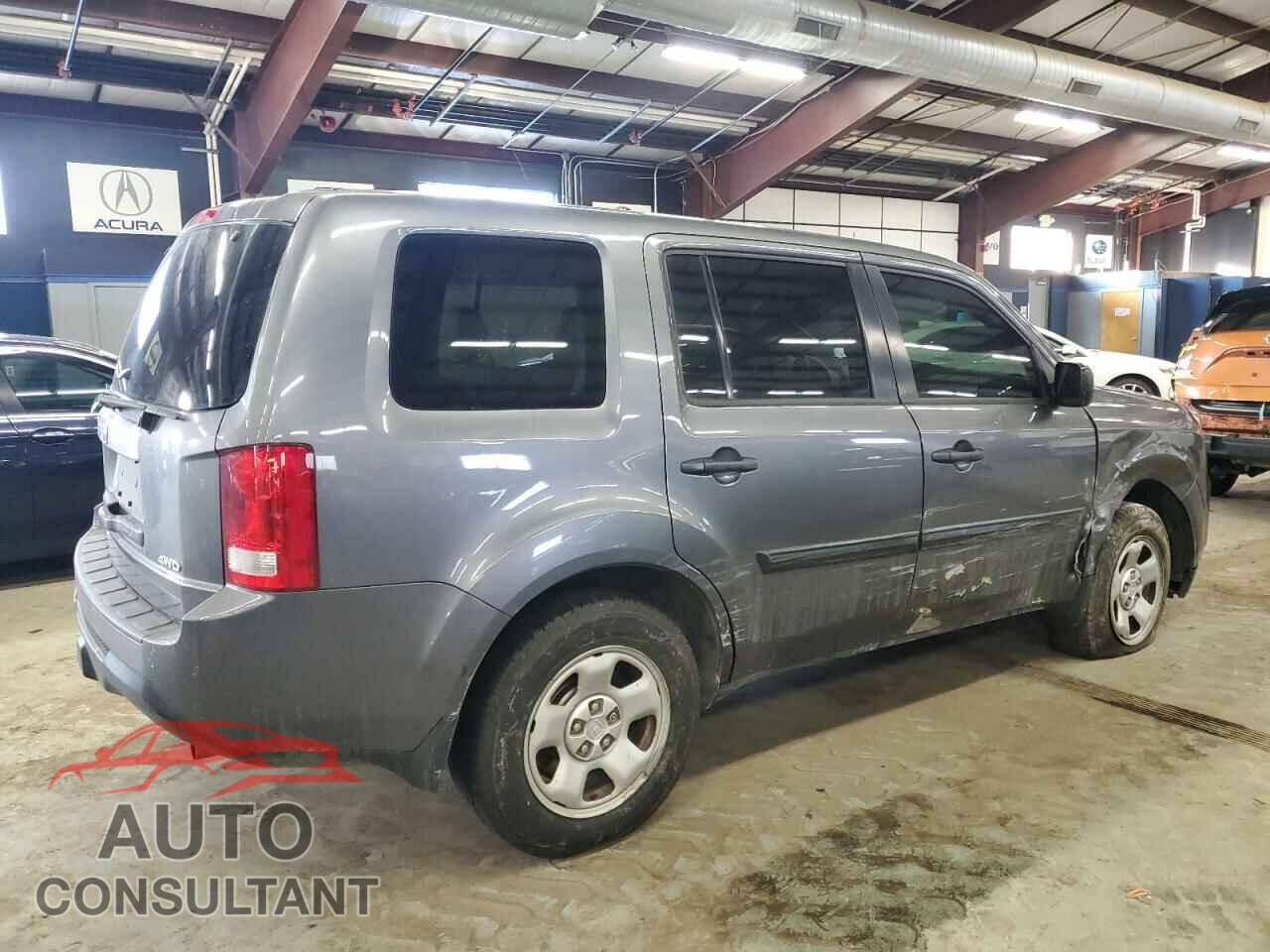 HONDA PILOT 2015 - 5FNYF4H28FB011384