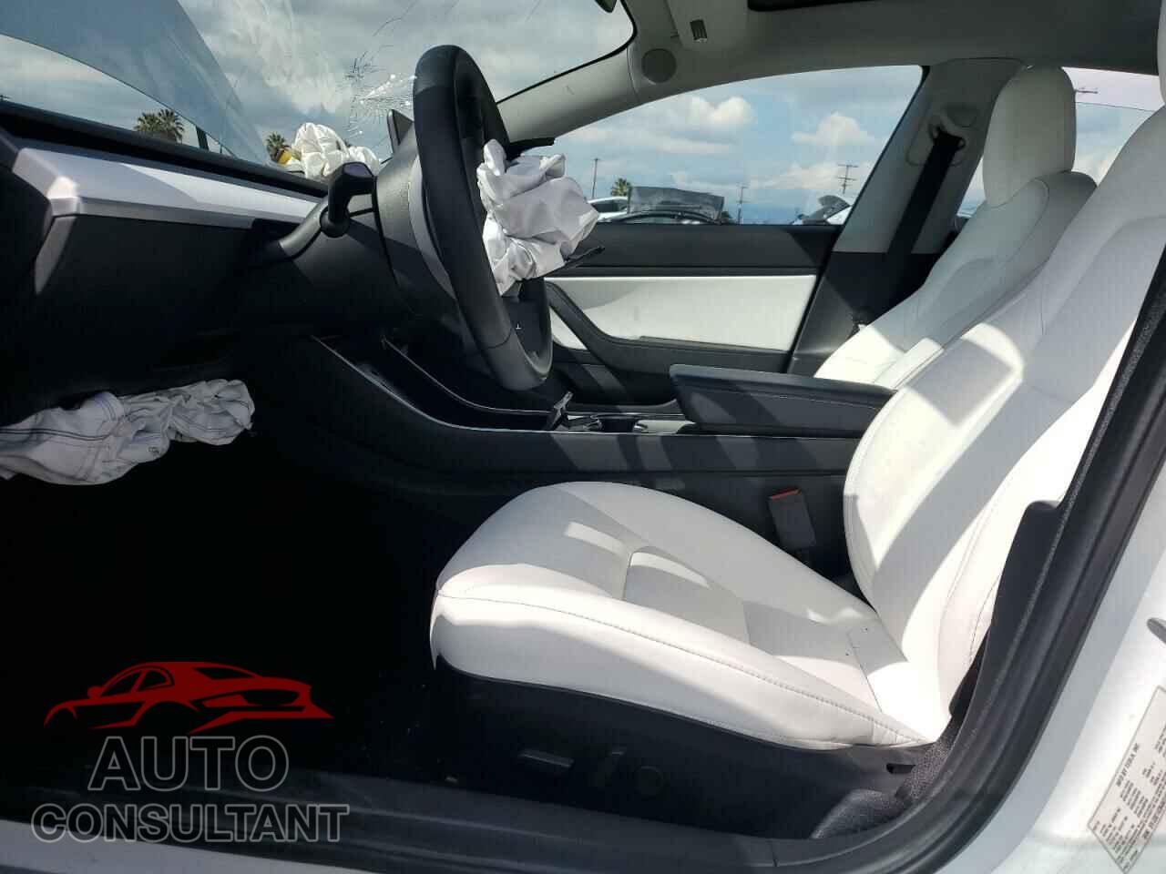 TESLA MODEL 3 2019 - 5YJ3E1EB4KF421559