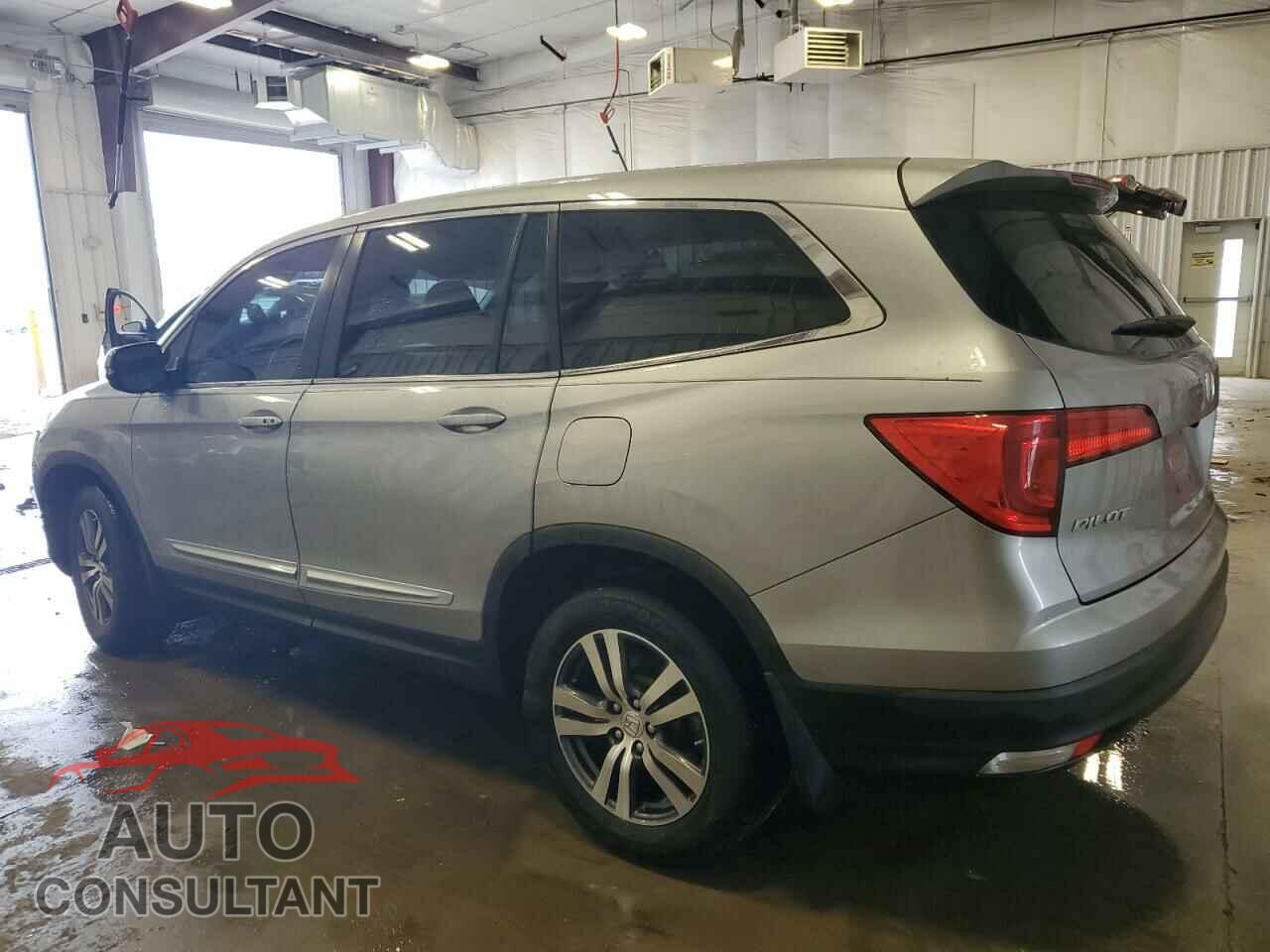 HONDA PILOT 2017 - 5FNYF6H62HB053860