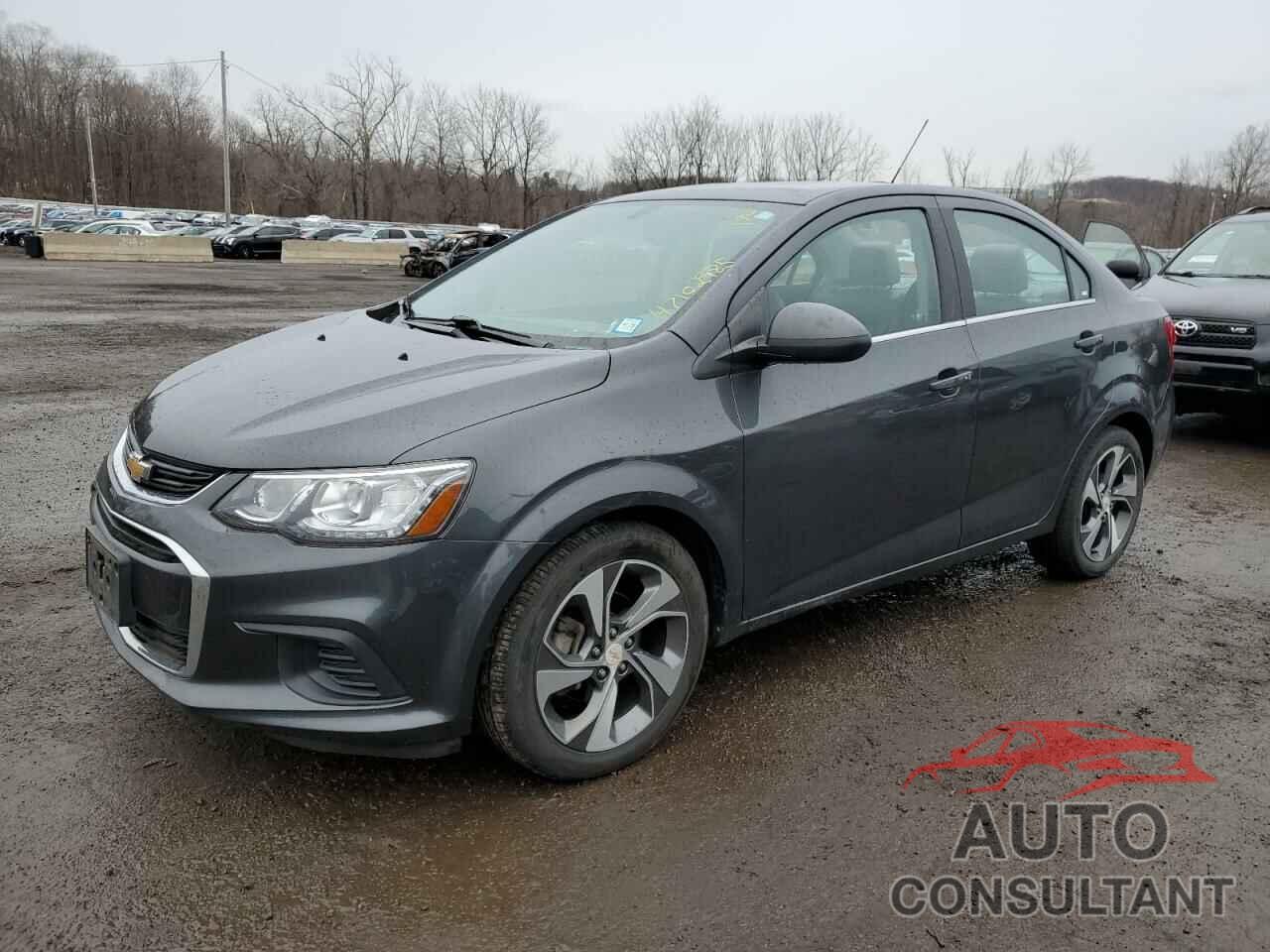 CHEVROLET SONIC 2018 - 1G1JF5SB8J4139052