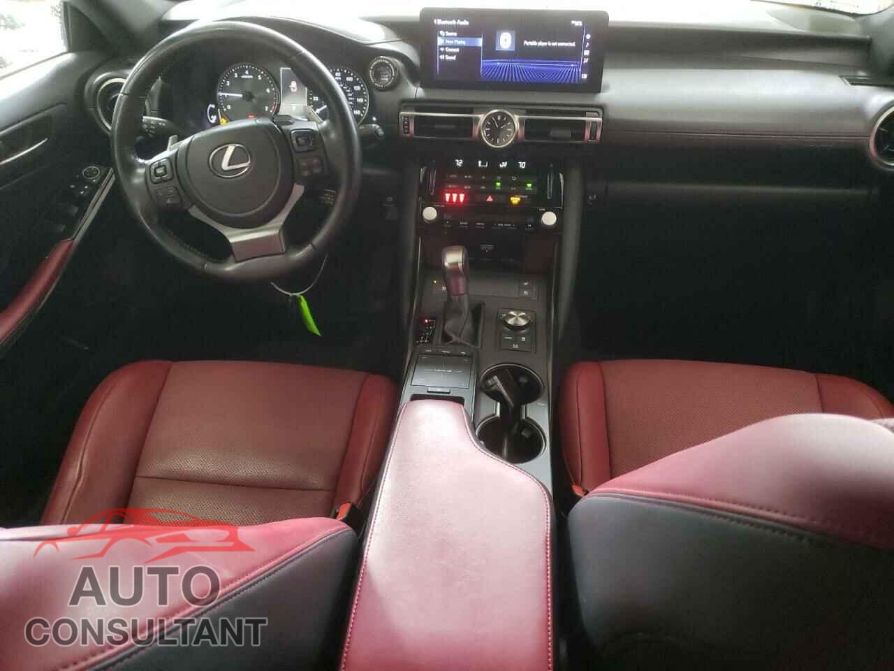 LEXUS IS 2021 - JTHC81F21M5044424