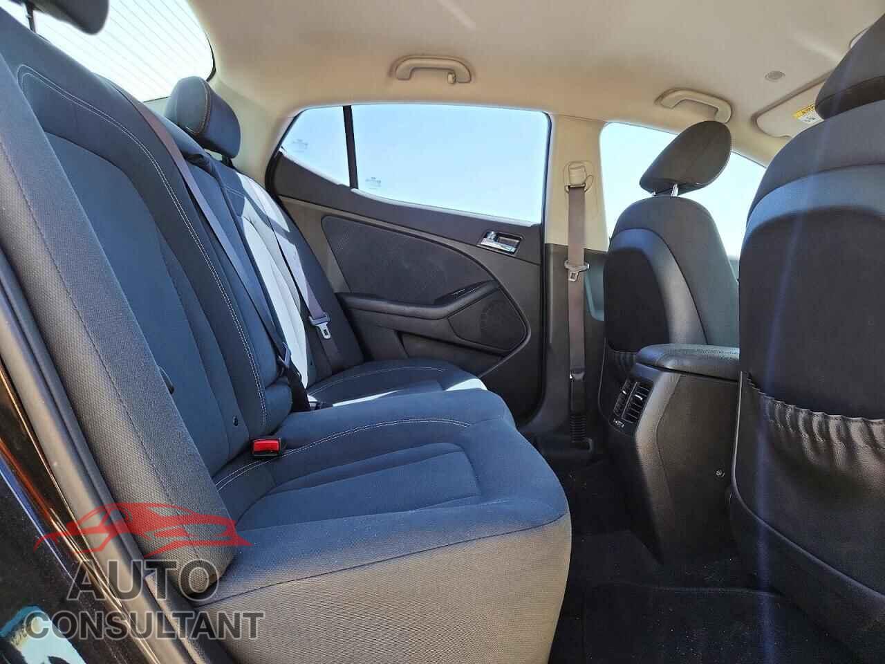 KIA OPTIMA 2012 - KNAGM4AD0C5015307