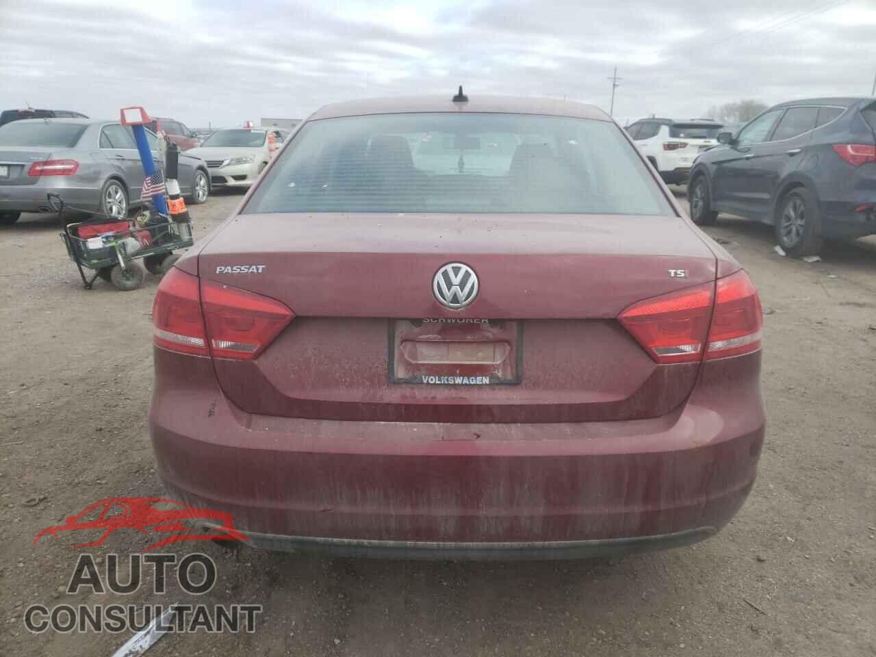 VOLKSWAGEN PASSAT 2015 - 1VWAT7A36FC036471