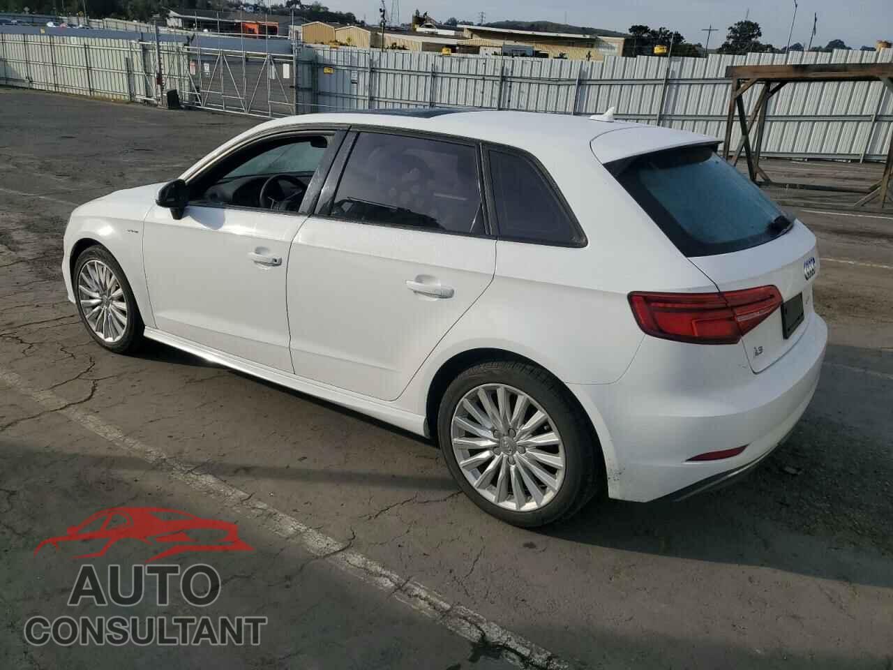 AUDI A3 2017 - WAUUPBFF3HA061902