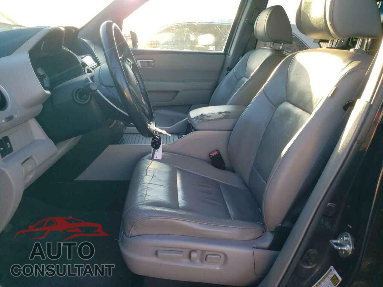 HONDA PILOT 2012 - 5FNYF3H94CB030551