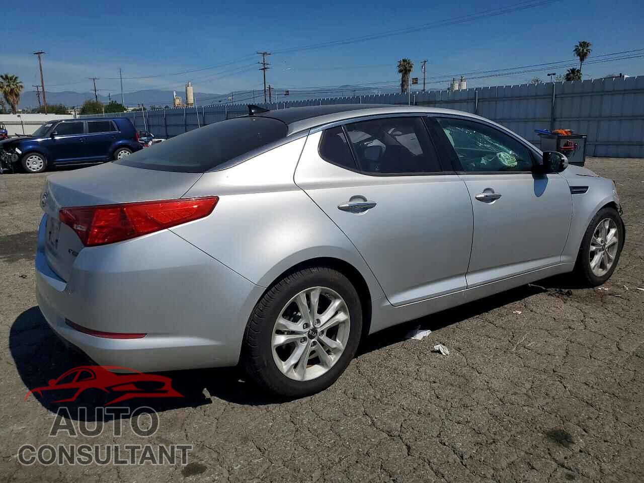 KIA OPTIMA 2011 - KNAGN4A78B5065331