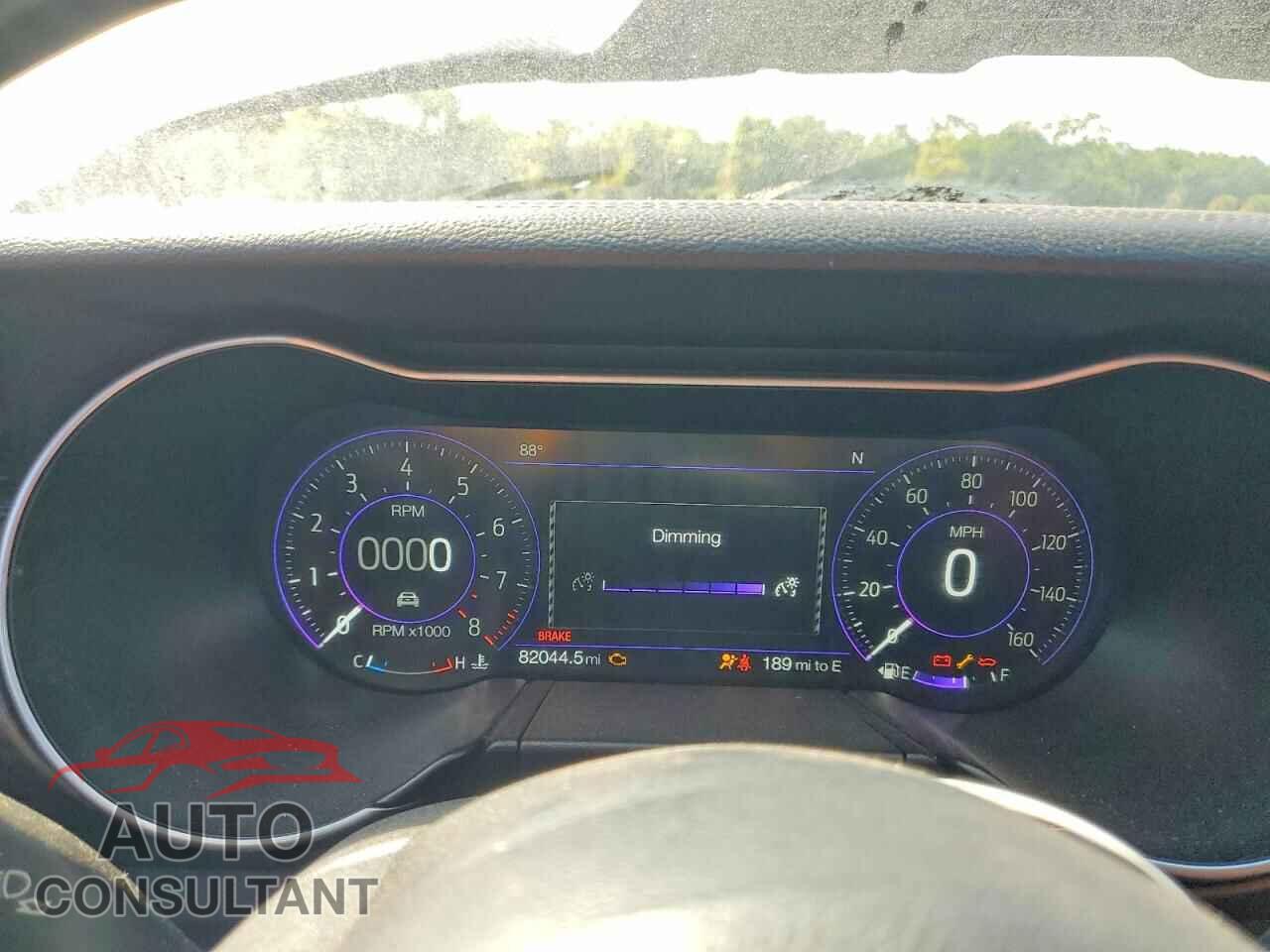 FORD MUSTANG 2018 - 1FA6P8CF8J5121468