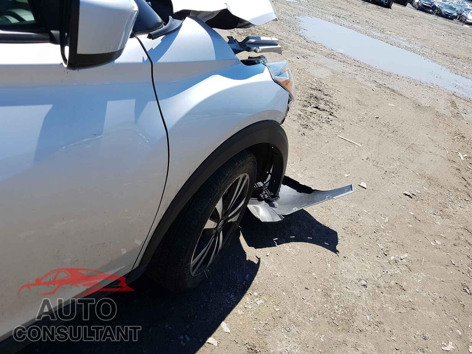 NISSAN KICKS 2019 - 3N1CP5CU3KL548281