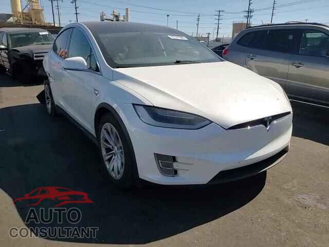 TESLA MODEL X 2017 - 5YJXCAE21HF076779