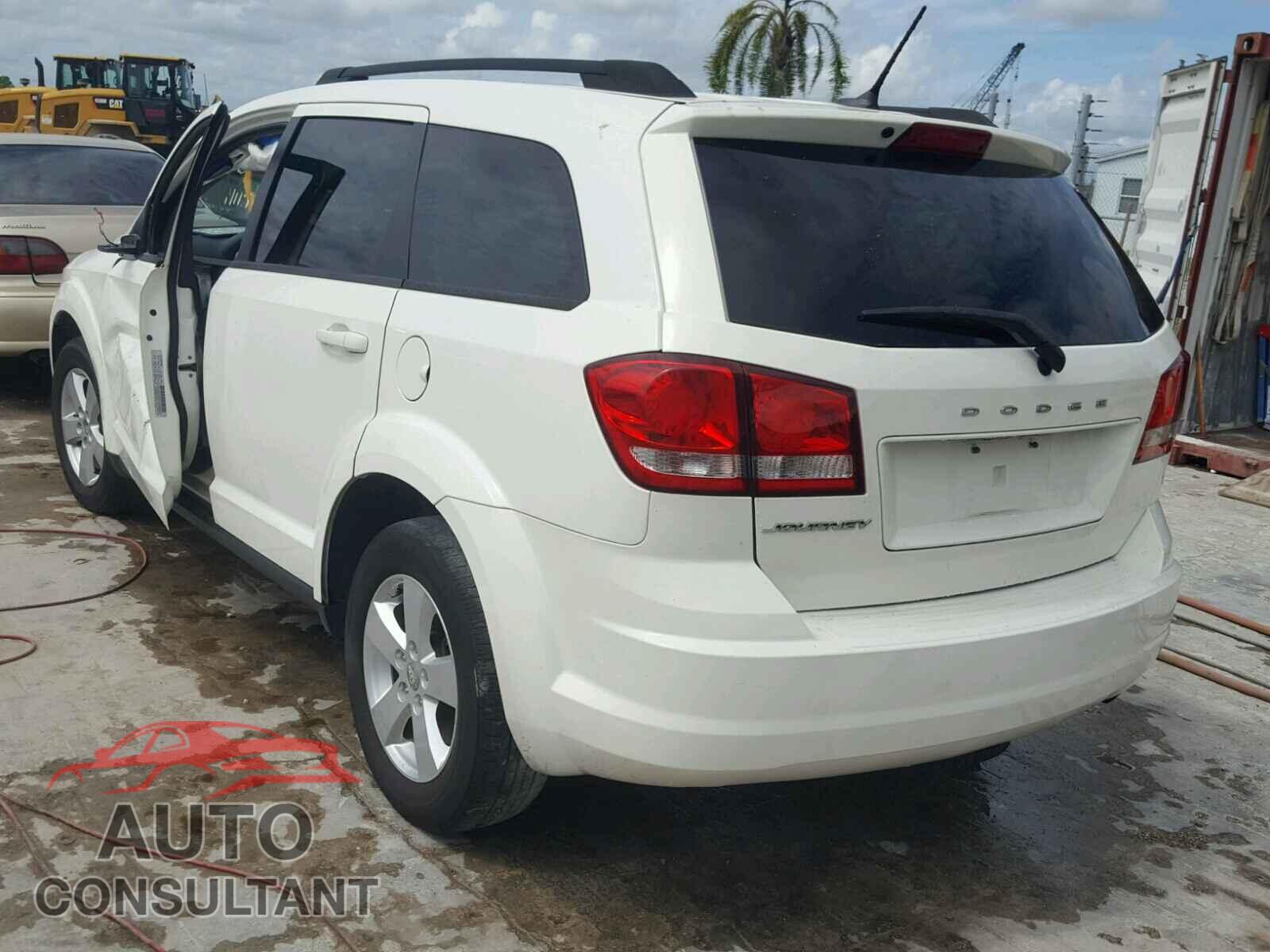 DODGE JOURNEY SE 2015 - 3C4PDCAB9FT713818