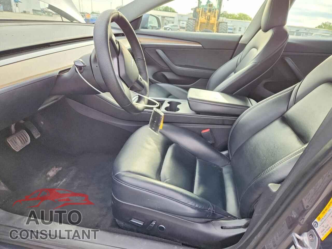 TESLA MODEL 3 2022 - 5YJ3E1EA6NF370030