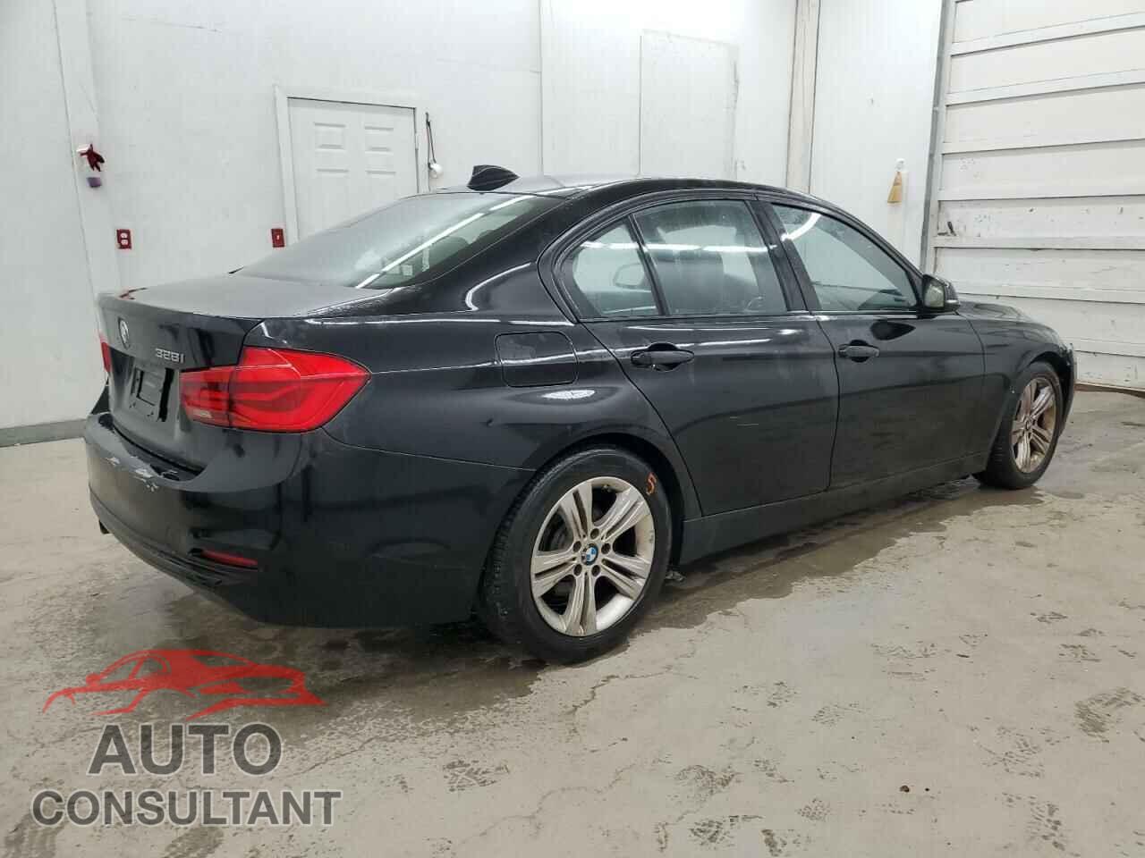 BMW 3 SERIES 2016 - WBA8E9G5XGNT44357