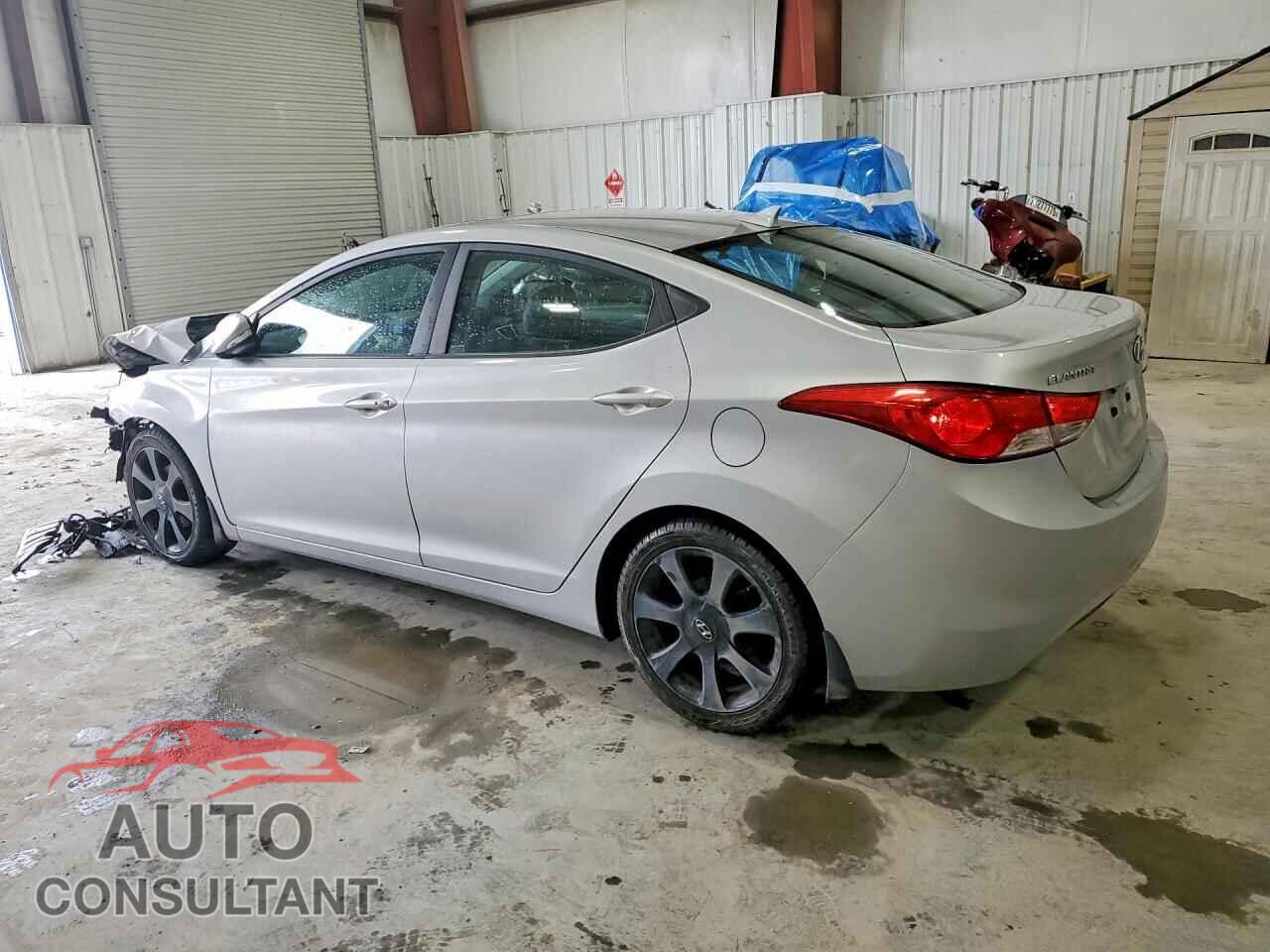 HYUNDAI ELANTRA 2013 - 5NPDH4AE2DH397246
