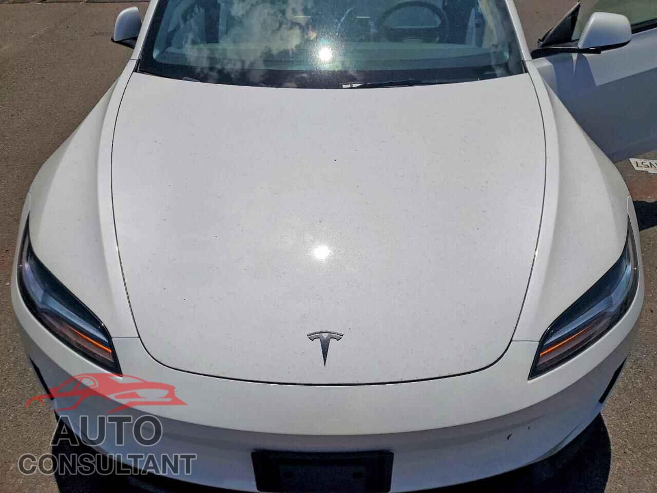 TESLA MODEL 3 2024 - 5YJ3E1ET7RF773909