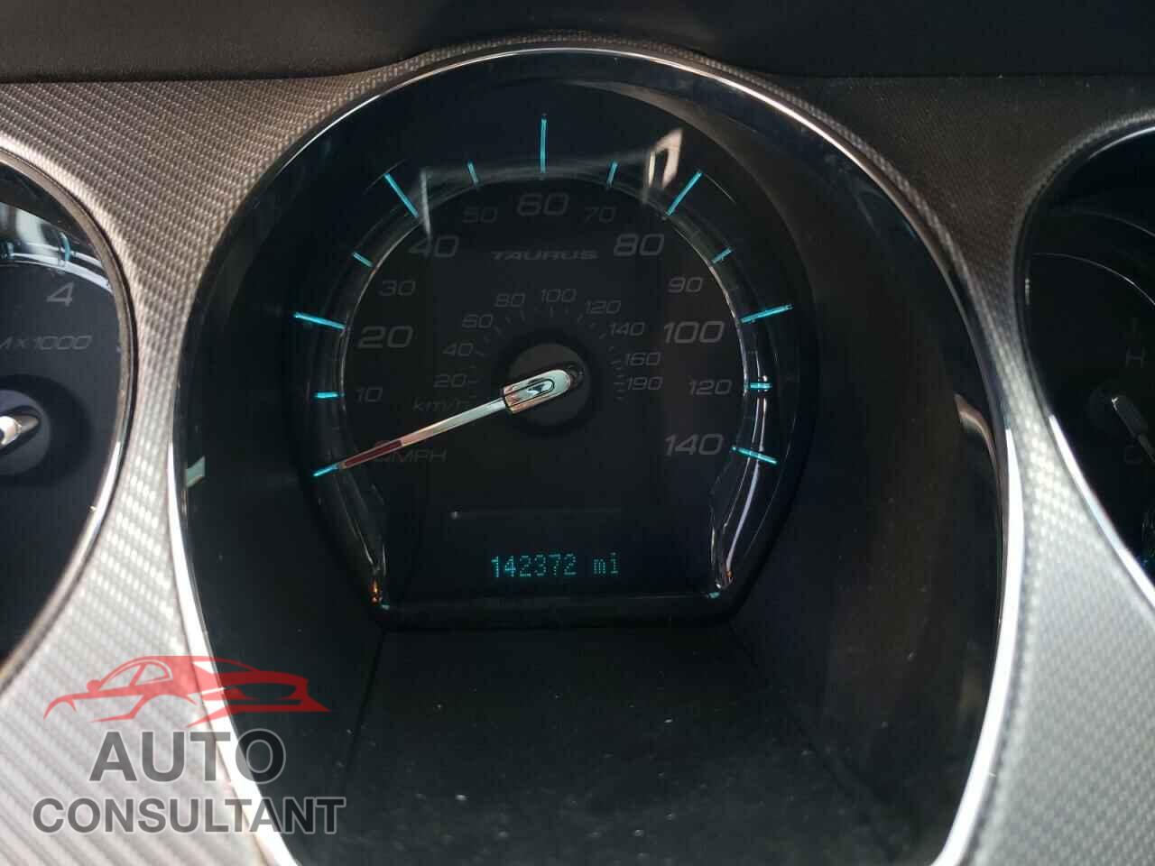 FORD TAURUS 2015 - MI0376A121E042115