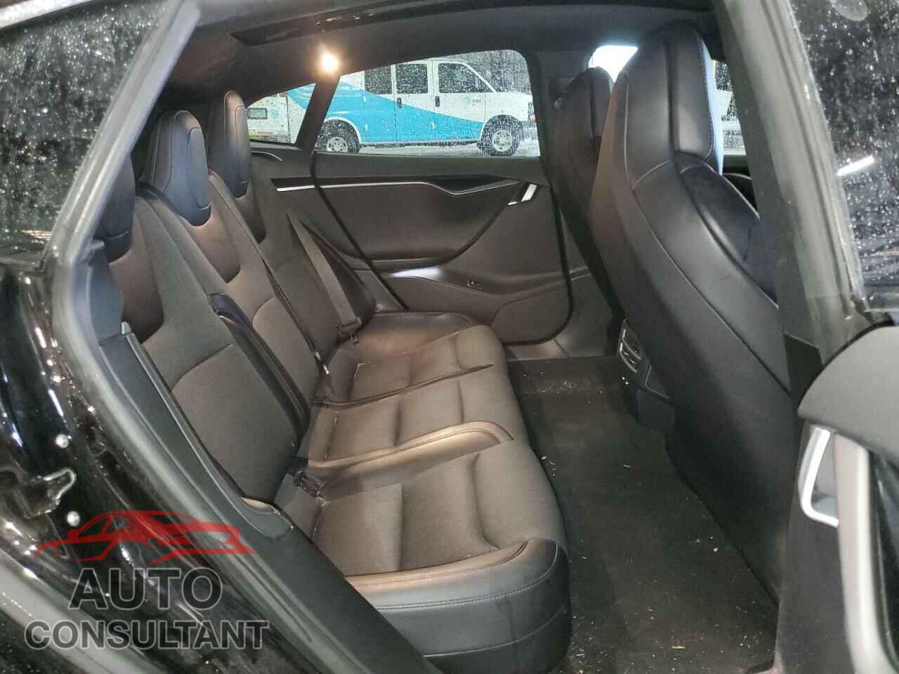 TESLA MODEL S 2018 - 5YJSA1E27JF293551