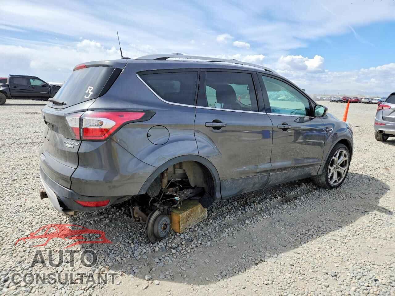 FORD ESCAPE 2017 - 1FMCU9J95HUA23079