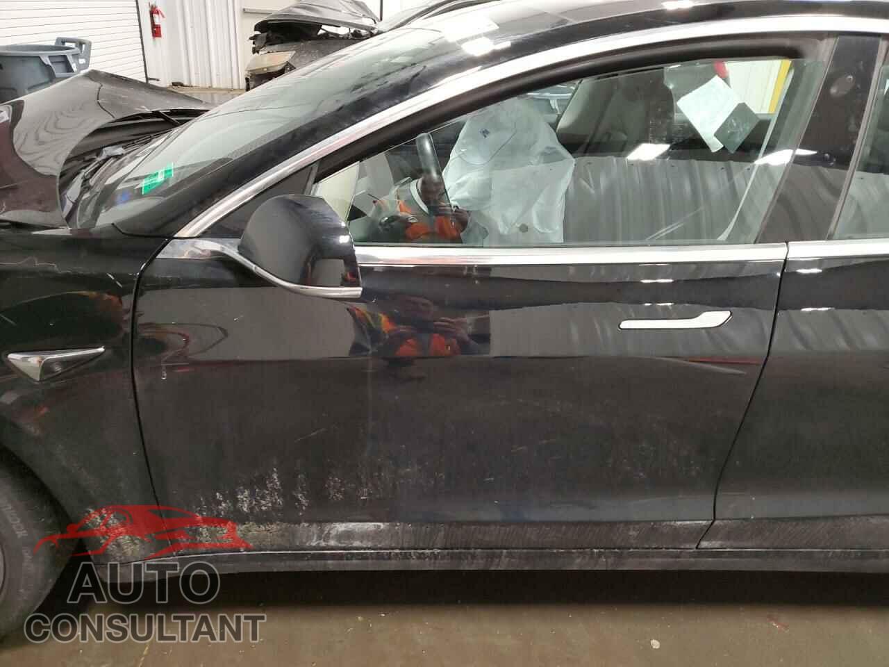 TESLA MODEL 3 2018 - 5YJ3E1EB4JF103164