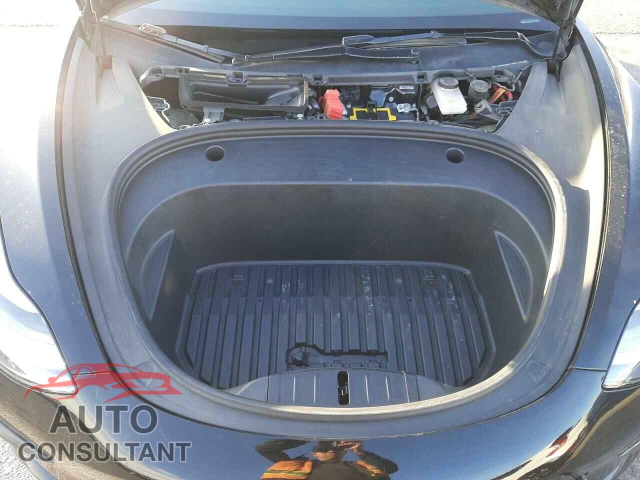 TESLA MODEL 3 2021 - 5YJ3E1EC5MF093659