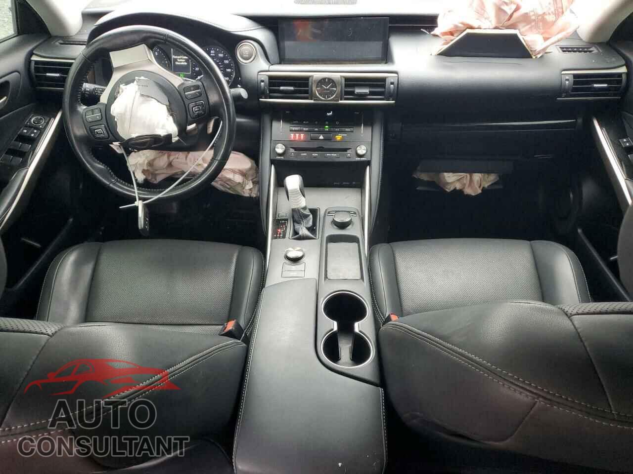 LEXUS IS 2017 - JTHBA1D24H5046967