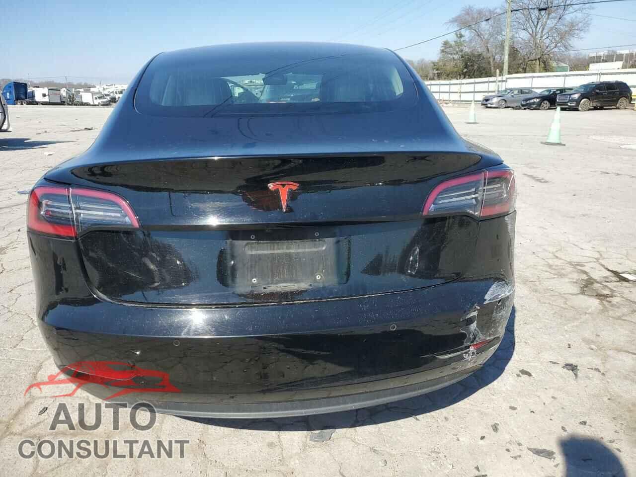 TESLA MODEL 3 2018 - 5YJ3E1EA9JF056673