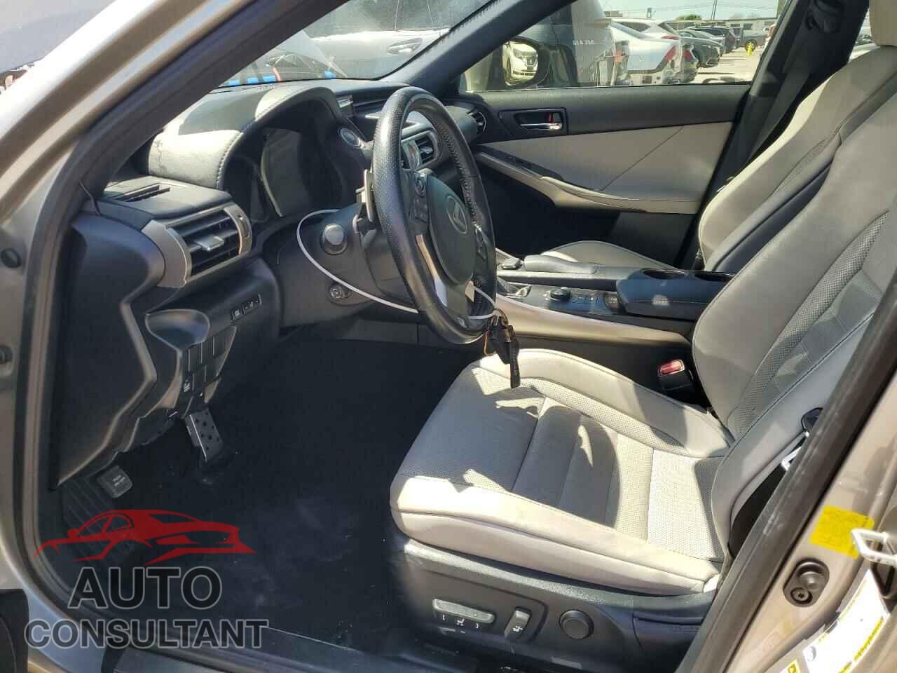 LEXUS IS 2016 - JTHBE1D29G5024823