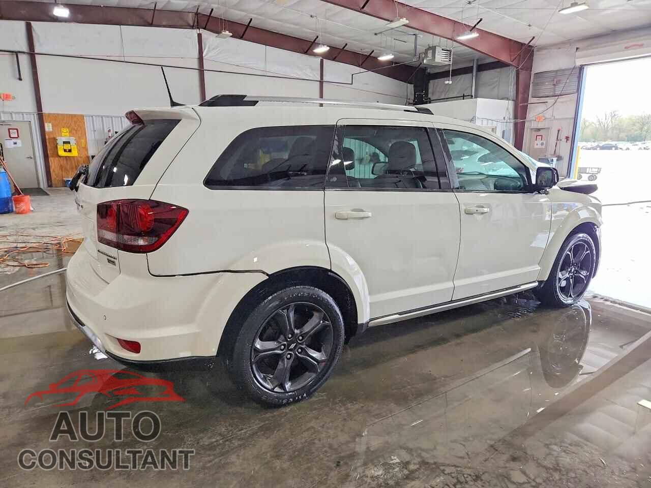 DODGE JOURNEY 2018 - 3C4PDCGG1JT504889