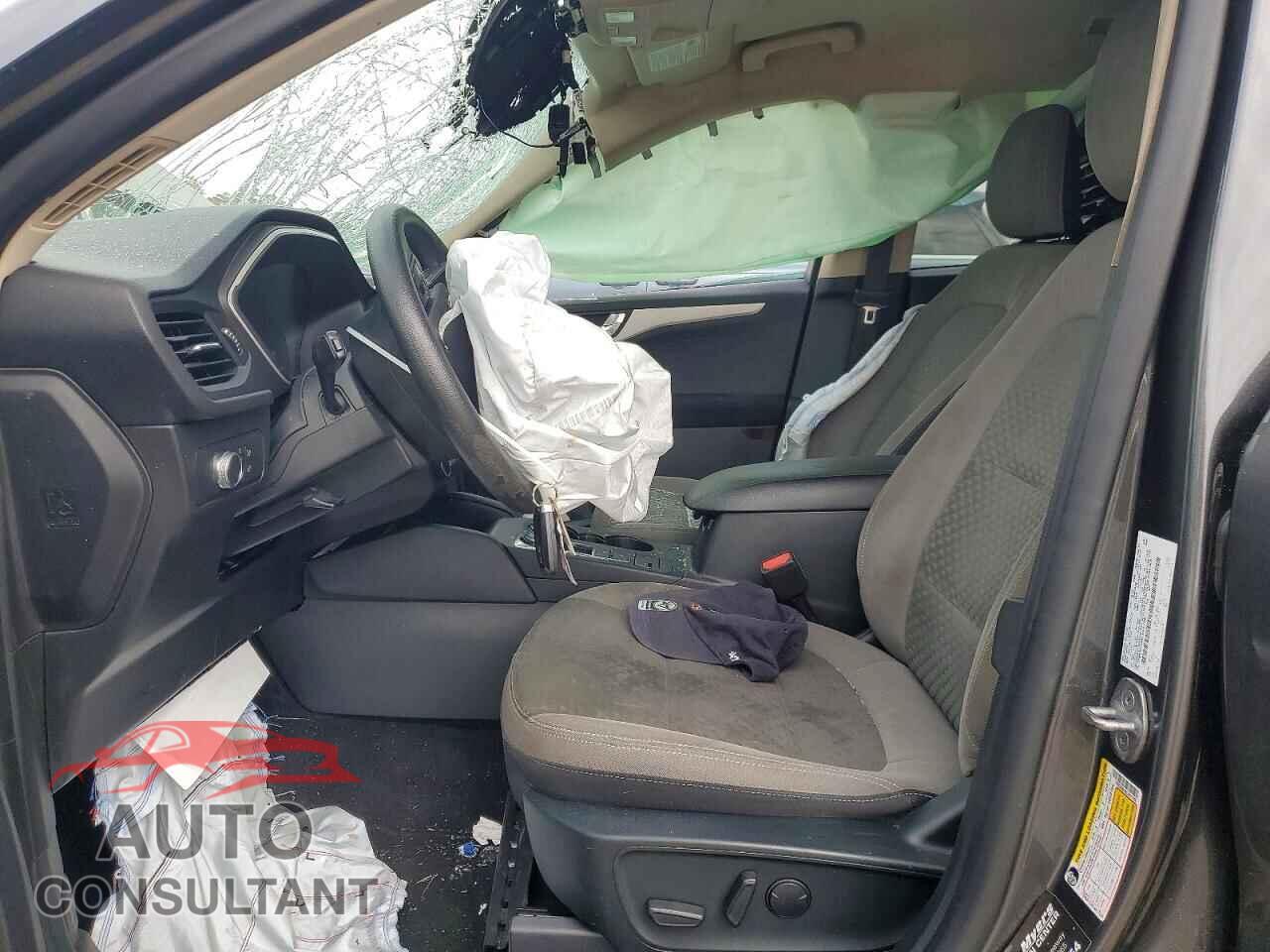 FORD ESCAPE 2020 - 1FMCU0G6XLUA31390